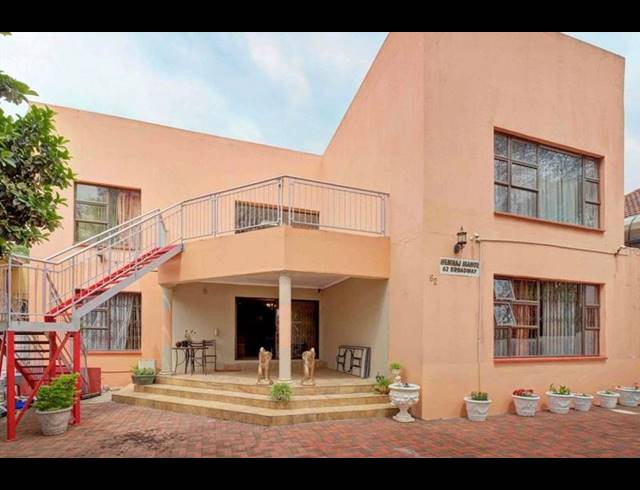 BUSINESS FOR SALE IN BEZUIDENHOUT VALLEY